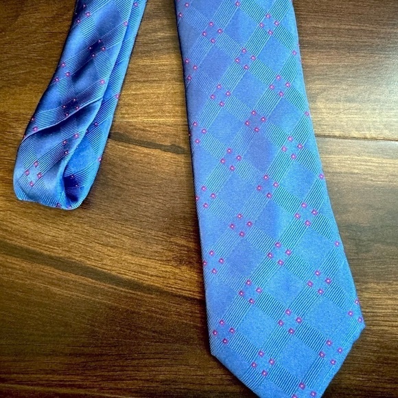 MICHAEL KORS 100% Silk Blue Jacquard Necktie Like New - Picture 6 of 9